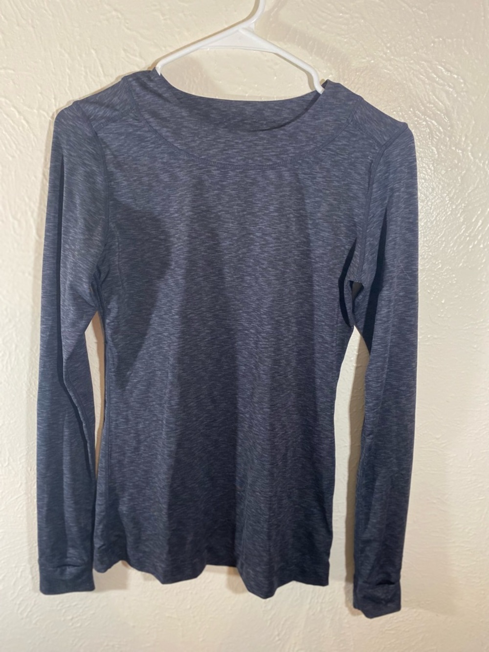 Long Sleeve Women's Top in Heather Grey